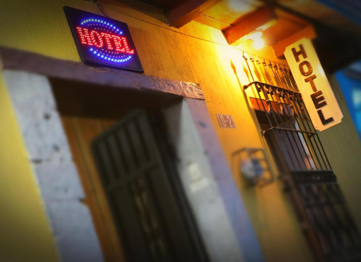 Hotel Del Ferrocarril Quetzaltenango Exterior photo